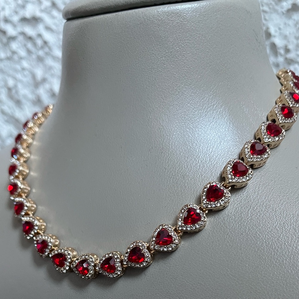 NWOT Heart Shaped Choker Necklace in Red and Gold - Rhinestone Costume Jewelry